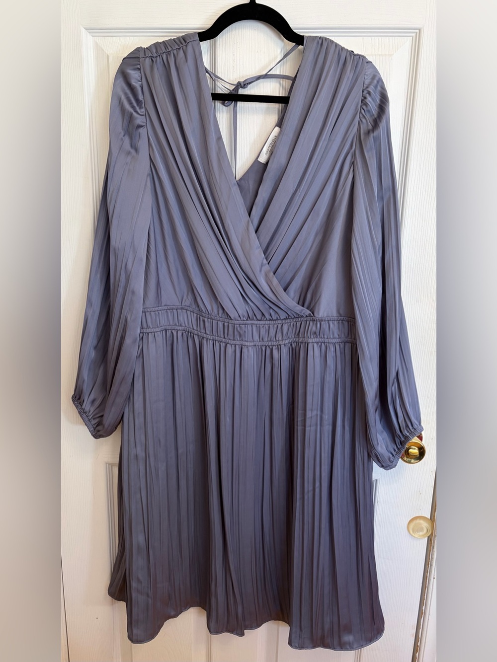 Addition Elle Pleated V-Neck Long Sleeve Dress in Lavender Gray